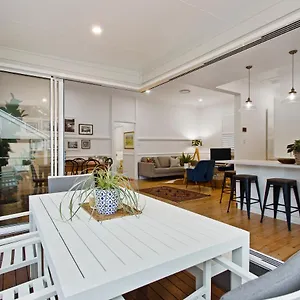  Holiday home Sierra - A Homely Space, Superb Location Australia